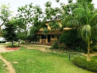 Hotel Sapana Village Lodge Chitwan Luaran gambar